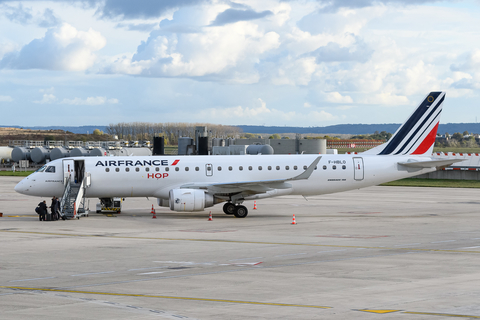 Air France HOP Embraer ERJ-190STD (ERJ-190-100STD) (F-HBLO) at  Paris - Charles de Gaulle (Roissy), France