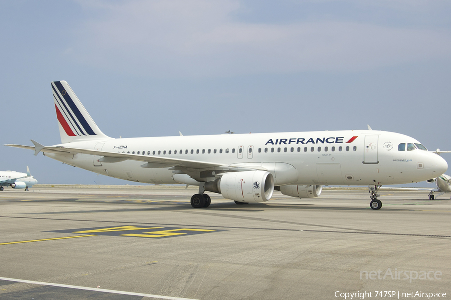 Transavia France Airbus A320-214 (F-HBNA) | Photo 56312