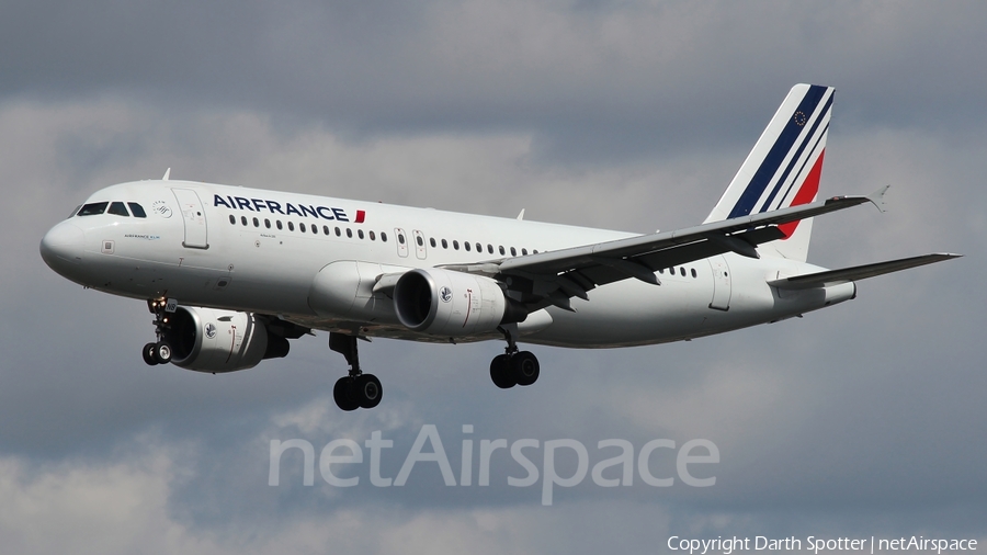 Air France Airbus A320-214 (F-HBNB) | Photo 221200