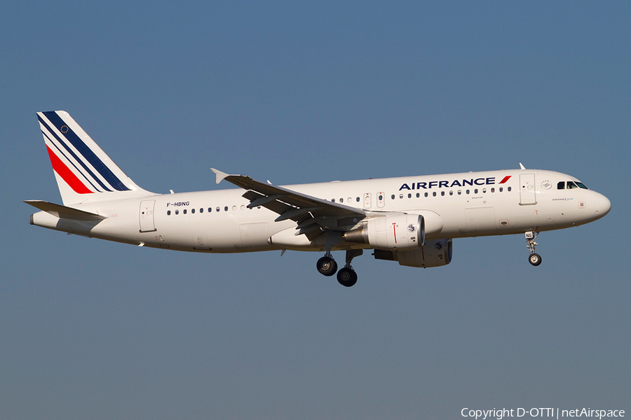 Air France Airbus A320-214 (F-HBNG) | Photo 371519