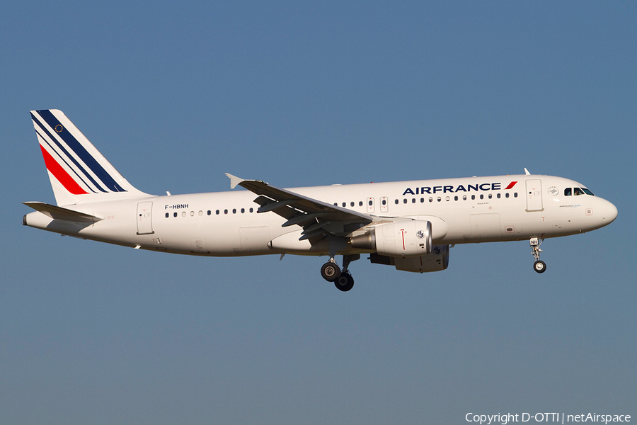 Transavia France Airbus A320-214 (F-HBNH) | Photo 371499