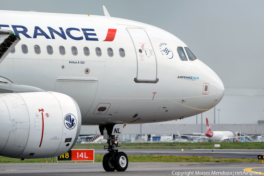 Transavia France Airbus A320-214 (F-HBNL) | Photo 108490