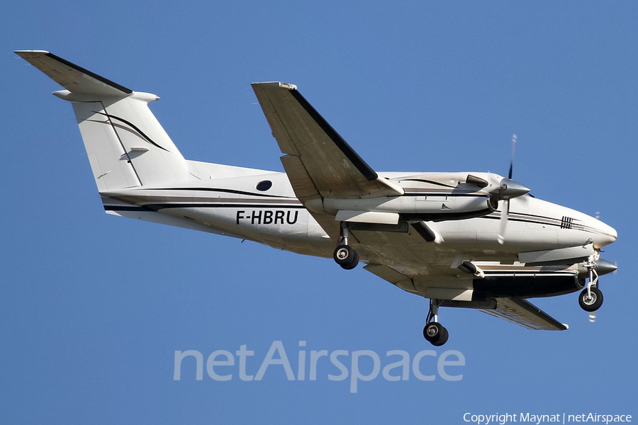 (Private) Beech King Air B200 (F-HBRU) | Photo 132936