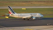 HOP! Embraer ERJ-170LR (ERJ-170-100LR) (F-HBXL) at  Dusseldorf - International, Germany