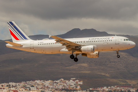 Air France Airbus A320-214 (F-HEPE) at  Gran Canaria, Spain