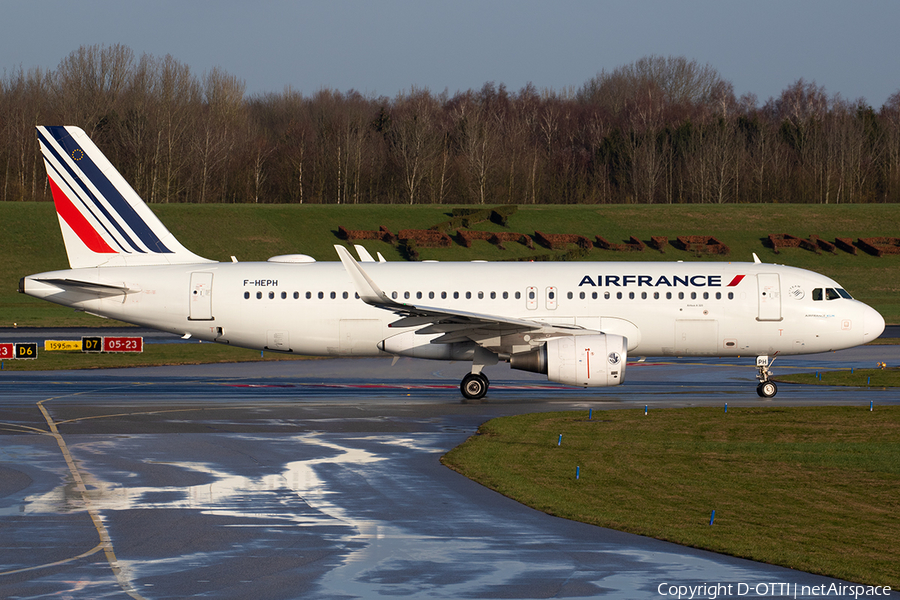 Air France Airbus A320-214 (F-HEPH) | Photo 375303