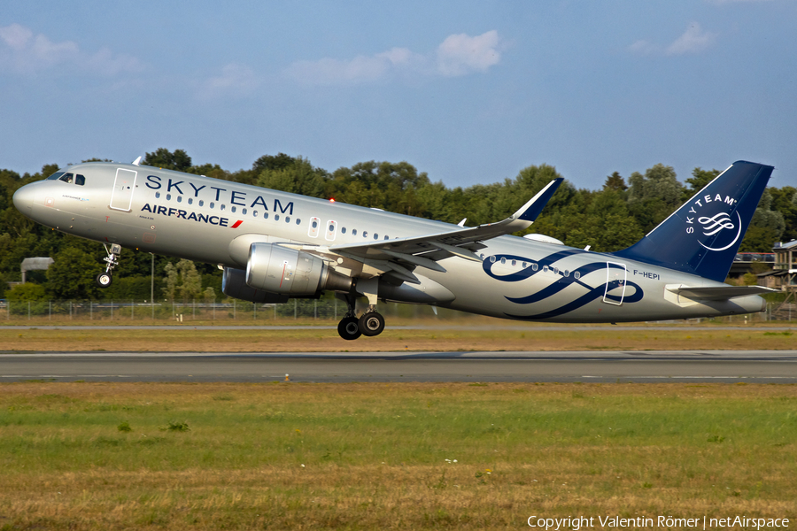 Air France Airbus A320-214 (F-HEPI) | Photo 523835
