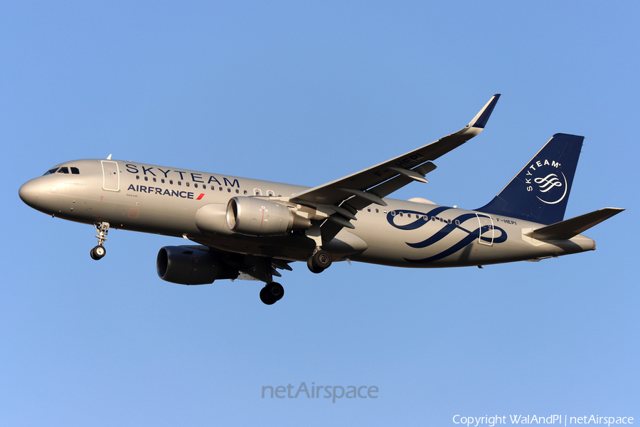 Air France Airbus A320-214 (F-HEPI) | Photo 500724