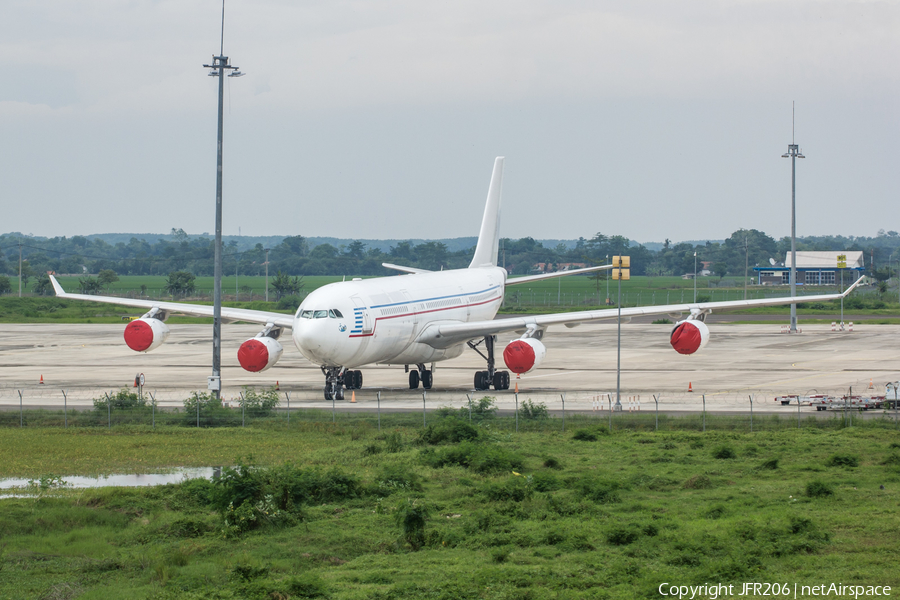 LMO AERO Airbus A340-212 (F-HLMG) | Photo 541737