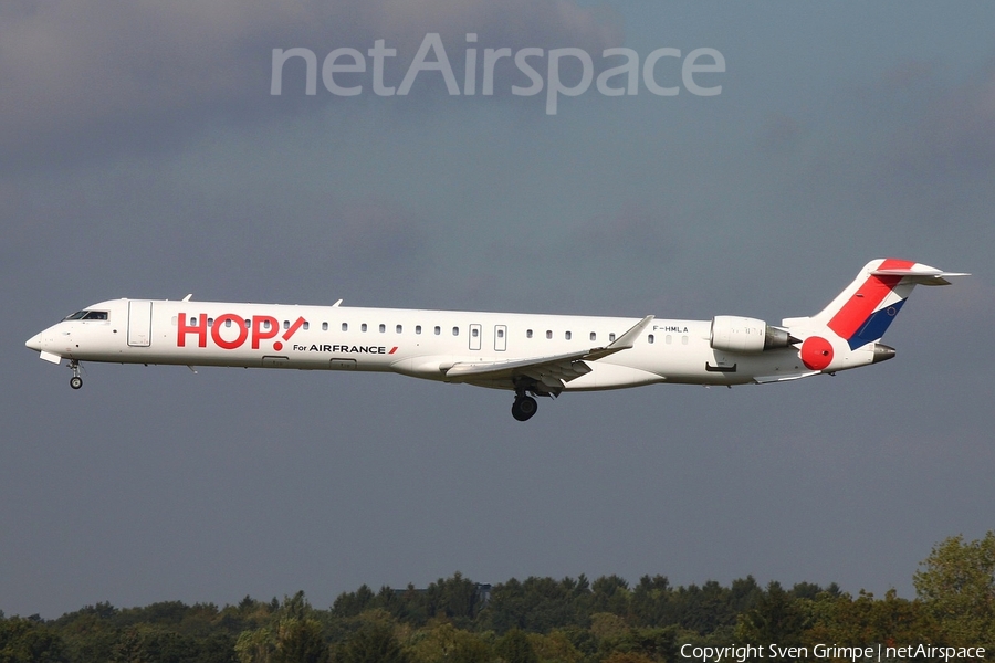HOP! Bombardier CRJ-1000EL (F-HMLA) | Photo 267400