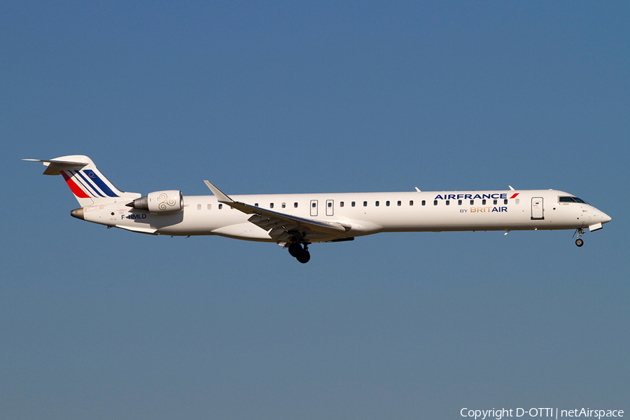 Air France (Brit Air) Bombardier CRJ-1000EL (F-HMLD) | Photo 371508