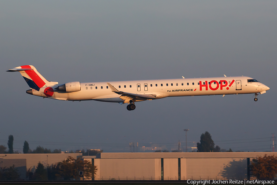 HOP! Bombardier CRJ-1000EL (F-HMLI) | Photo 129530