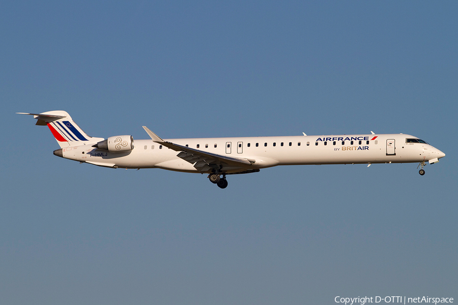 Air France (Brit Air) Bombardier CRJ-1000EL (F-HMLJ) | Photo 371481