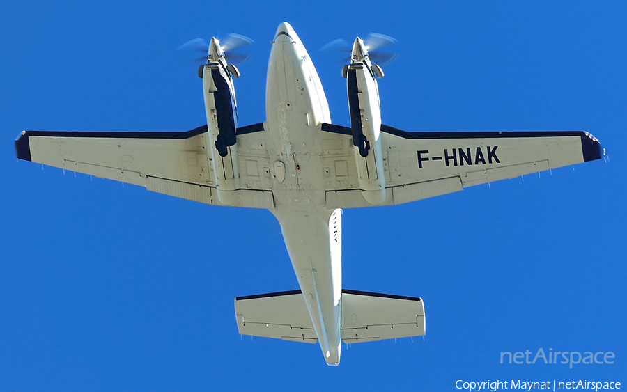 Ecole Nationale de l'Aviation Civile (ENAC) Beech C90GTi King Air (F-HNAK) | Photo 282570