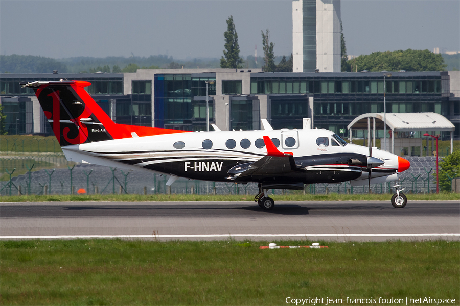 (Private) Beech King Air B200GT (F-HNAV) | Photo 248896