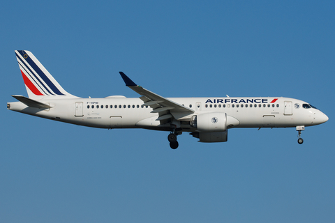 Air France Airbus A220-300 (F-HPNI) at  London - Heathrow, United Kingdom