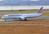 Air France Boeing 787-9 Dreamliner (F-HRBG) at  Osaka - Kansai International, Japan