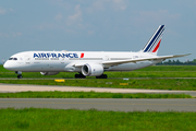 Air France Boeing 787-9 Dreamliner (F-HRBH) at  Paris - Charles de Gaulle (Roissy), France