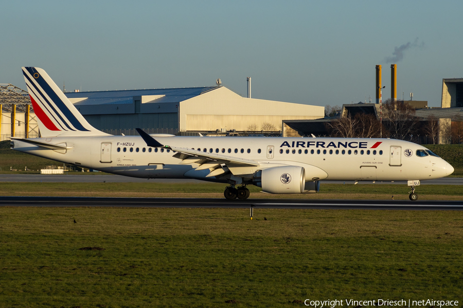 Air France Airbus A220-300 (F-HZUJ) | Photo 554680