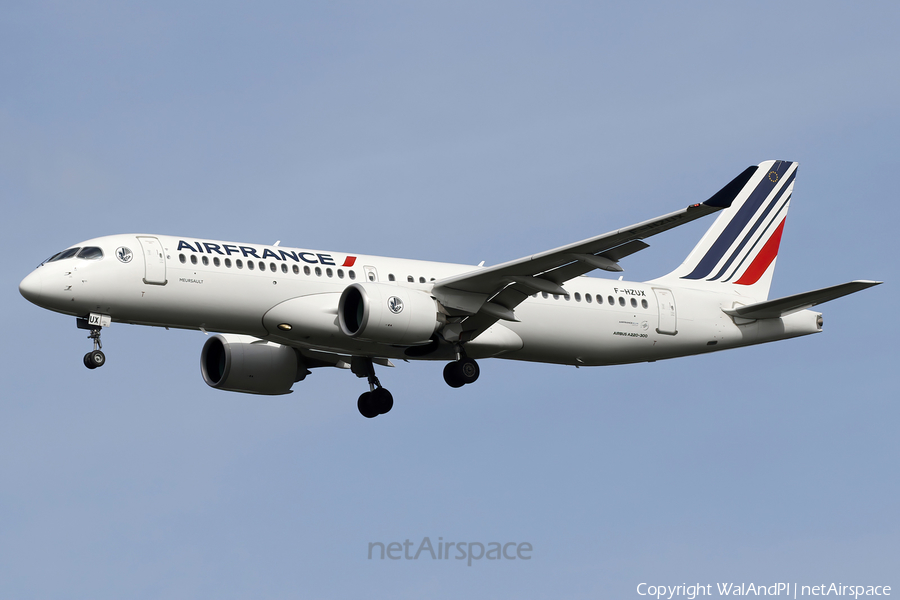 Air France Airbus A220-300 (F-HZUX) | Photo 679680