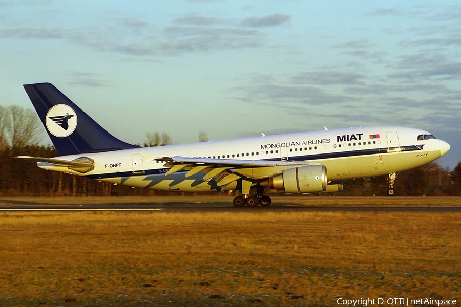 MIAT Mongolian Airlines Airbus A310-304 (F-OHPT) | Photo 382181