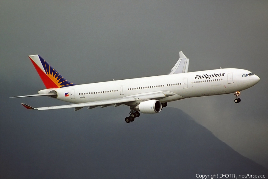 Philippine Airlines Airbus A330-301 (F-OHZN) | Photo 292166