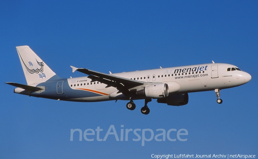 Menajet Airbus A320-211 (F-OKRM) | Photo 408939