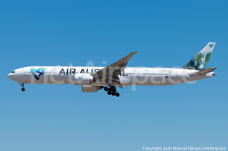 Air Austral Boeing 777-39M(ER) (F-OLRE) | Photo 352461