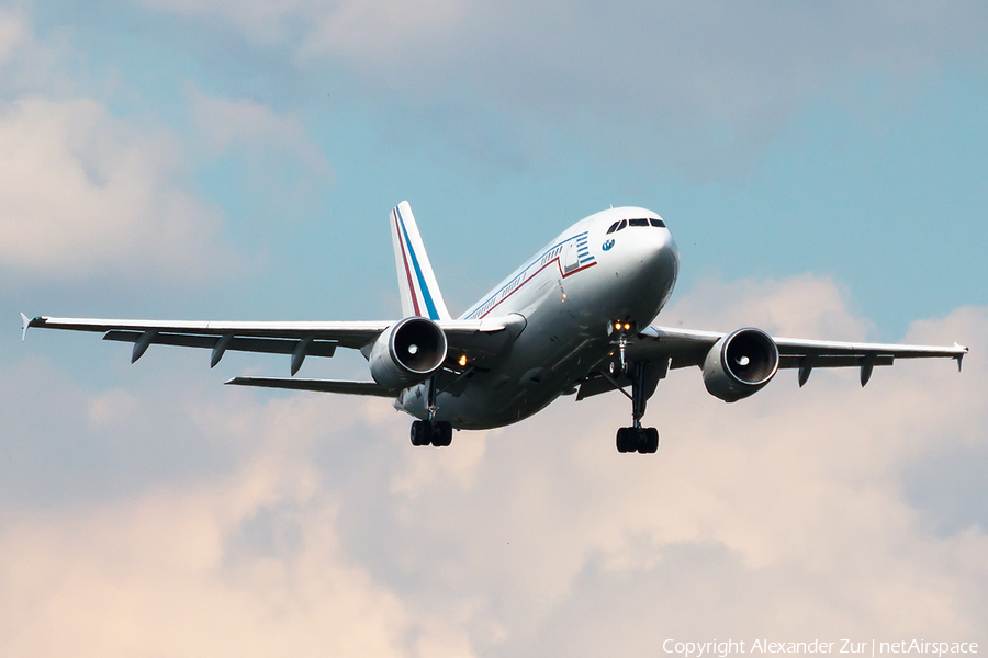 French Air Force (Armée de l’Air) Airbus A310-304 (F-RADB) | Photo 388523