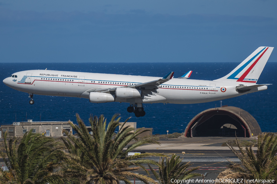 French Air Force (Armée de l’Air) Airbus A340-211 (F-RAJA) | Photo 332084