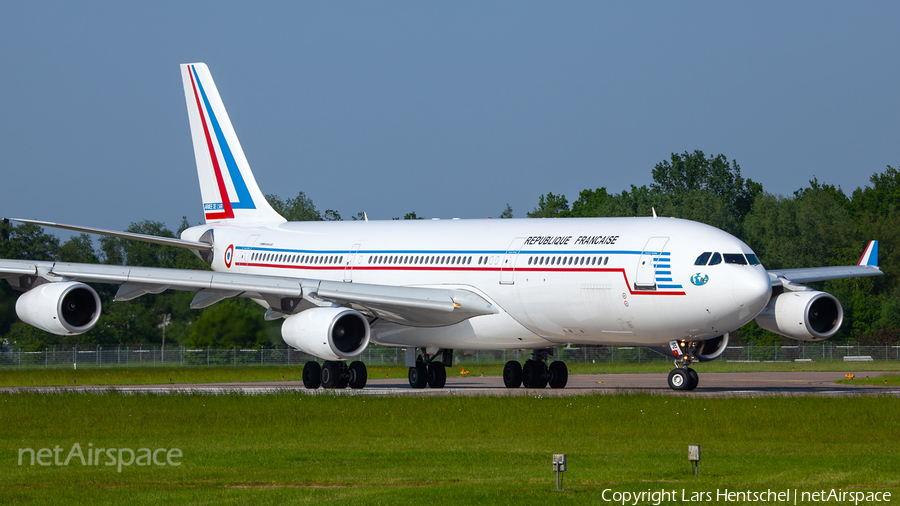 French Government Airbus A340-211 (F-RAJB) | Photo 416715