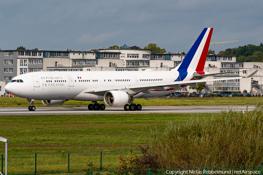 French Air Force (Armée de l’Air) Airbus A330-223 (F-RARF) | Photo 593964