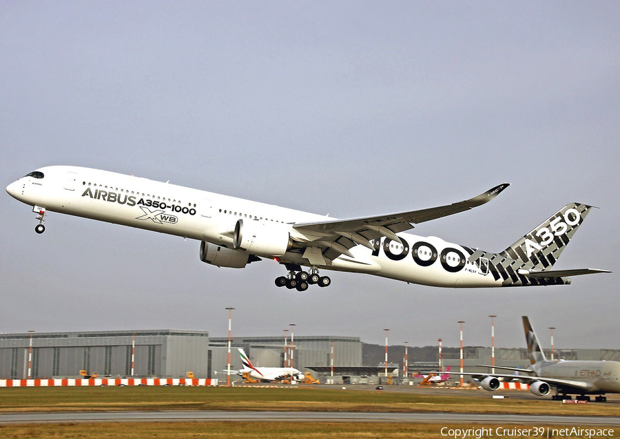 Airbus Industrie Airbus A350-1041 (F-WLXV) | Photo 205754