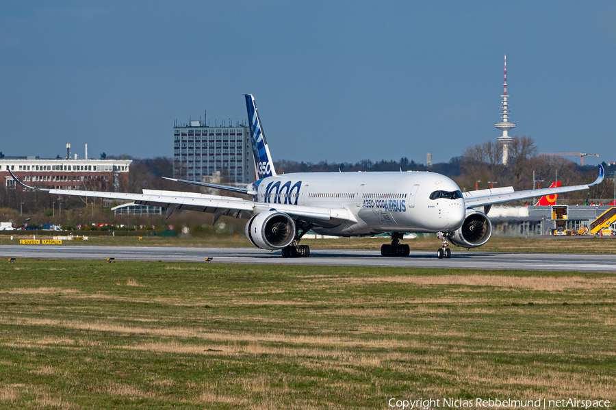 Airbus Industrie Airbus A350-1041 (F-WMIL) | Photo 379912