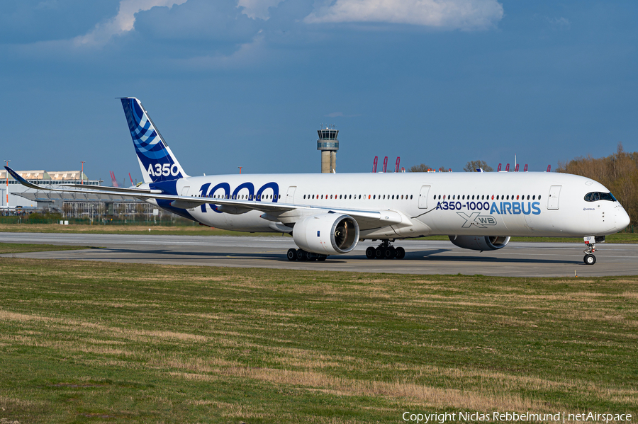 Airbus Industrie Airbus A350-1041 (F-WMIL) | Photo 379915