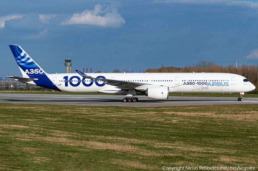 Airbus Industrie Airbus A350-1041 (F-WMIL) | Photo 379916