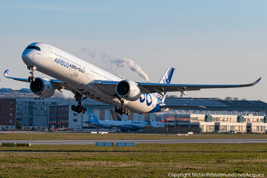 Airbus Industrie Airbus A350-1041 (F-WMIL) | Photo 380073