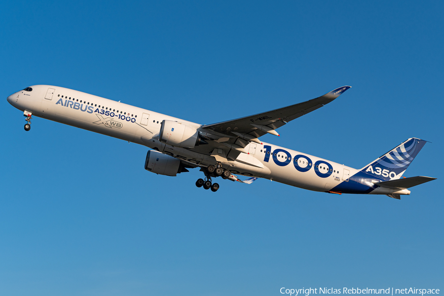 Airbus Industrie Airbus A350-1041 (F-WMIL) | Photo 380075