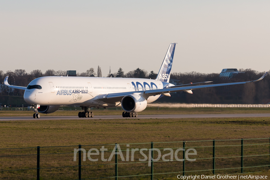 Airbus Industrie Airbus A350-1041 (F-WMIL) | Photo 380135