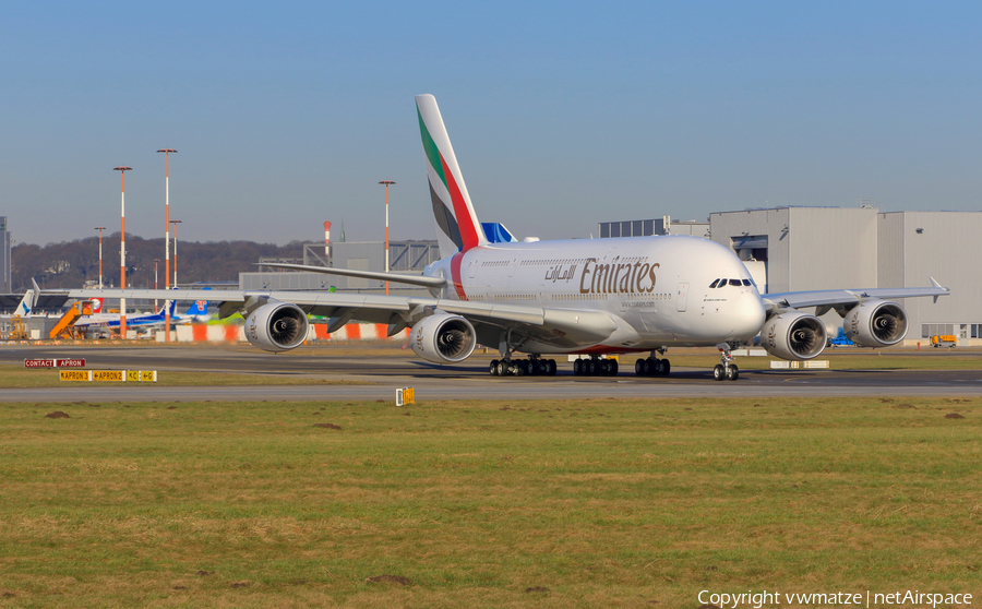 Emirates Airbus A380-841 (F-WWAE) | Photo 220517