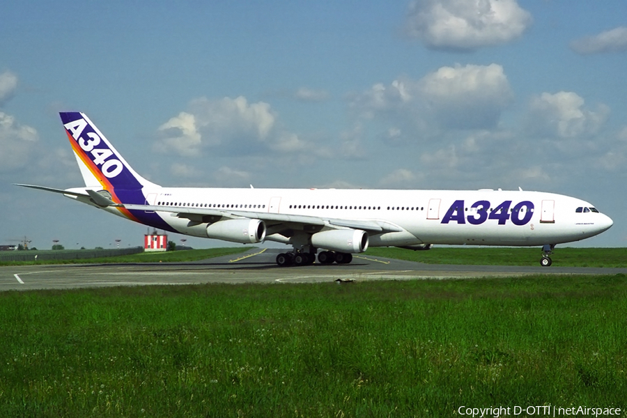 Airbus Industrie Airbus A340-311 (F-WWAI) | Photo 324040