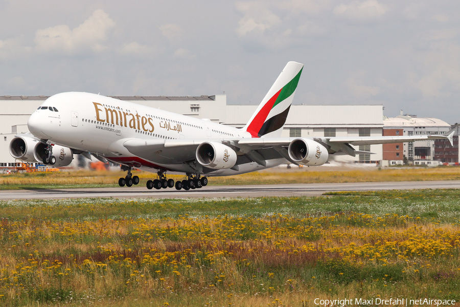 Emirates Airbus A380-842 (F-WWAJ) | Photo 484319