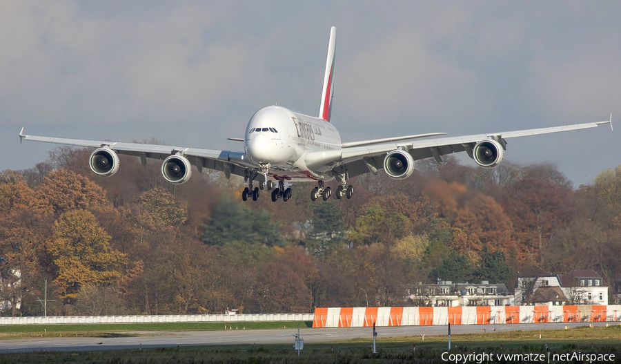 Emirates Airbus A380-861 (F-WWAN) | Photo 136951