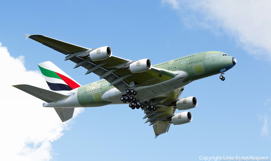 Emirates Airbus A380-861 (F-WWAN) | Photo 77727
