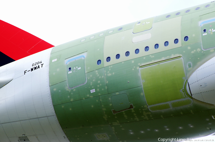Emirates Airbus A380-861 (F-WWAT) | Photo 81672