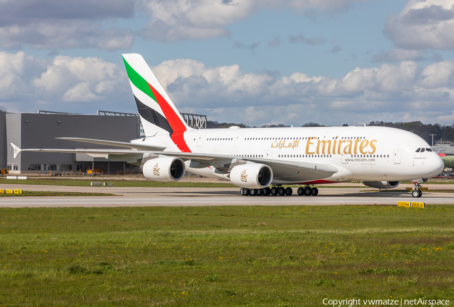 Emirates Airbus A380-842 (F-WWAV) | Photo 446069