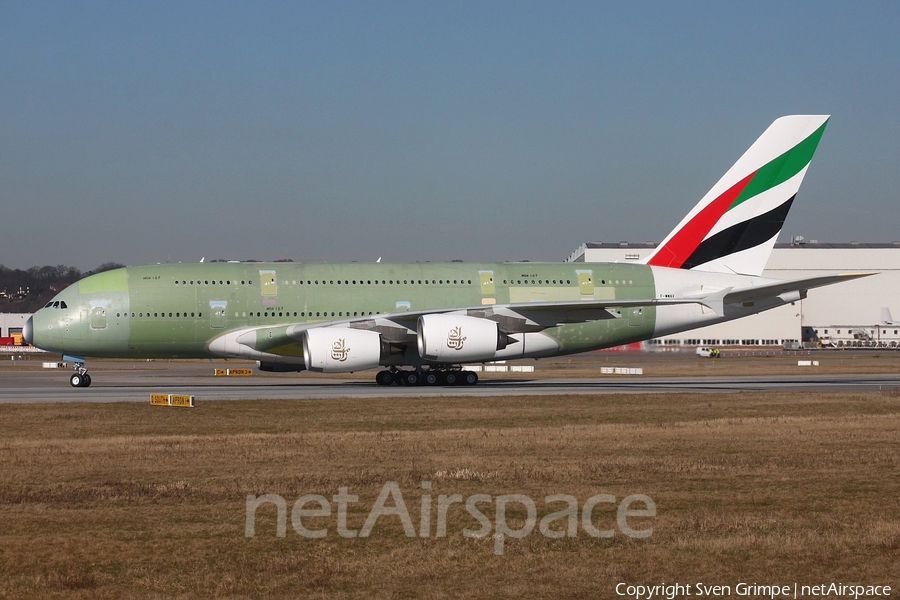 Emirates Airbus A380-861 (F-WWAV) | Photo 42757