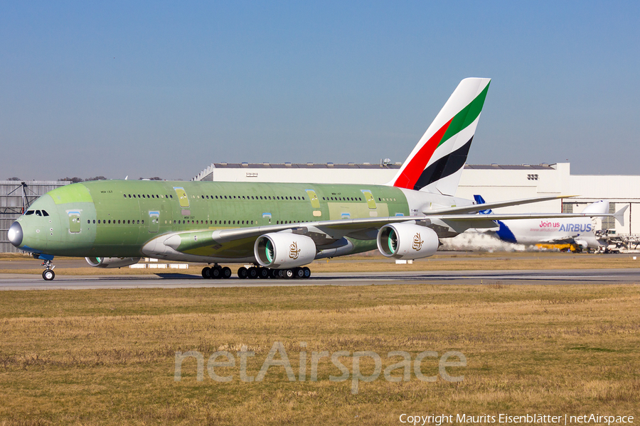 Emirates Airbus A380-861 (F-WWAV) | Photo 94041