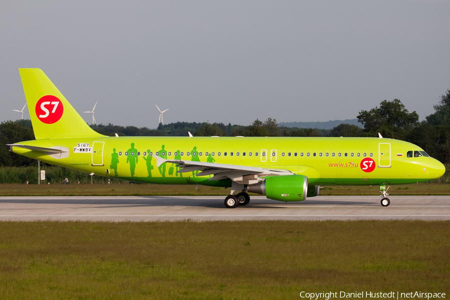S7 Airlines Airbus A320-214 (F-WWBV) | Photo 546641