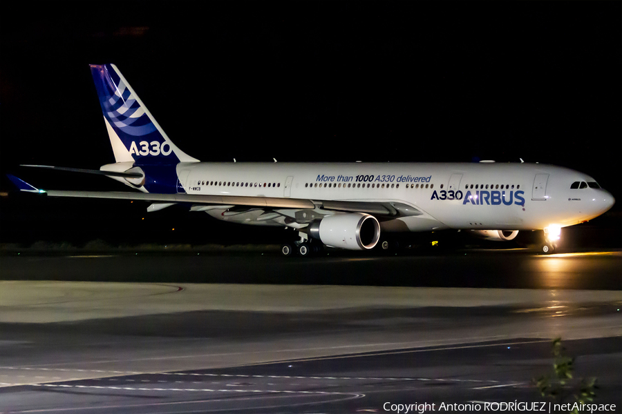 Airbus Industrie Airbus A330-203 (F-WWCB) | Photo 376610